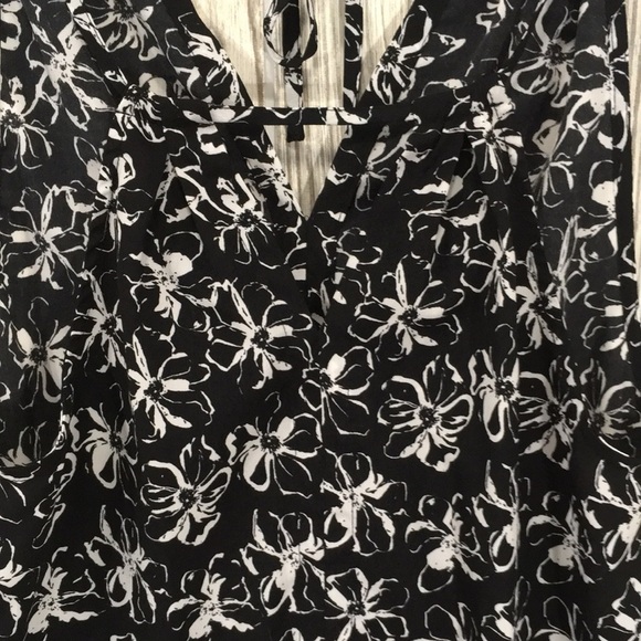 Banana Republic Black & White Floral Halter Top Tie-Back XXS - Picture 2 of 4